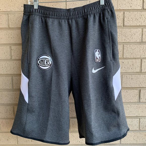knicks shorts nike